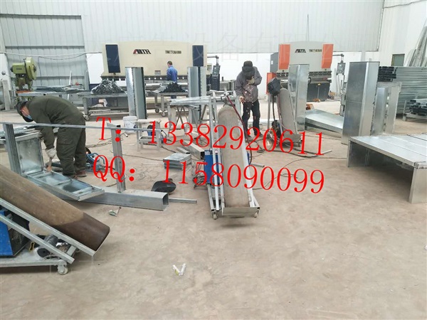 湖北太陽能廣告垃圾箱加班生產中