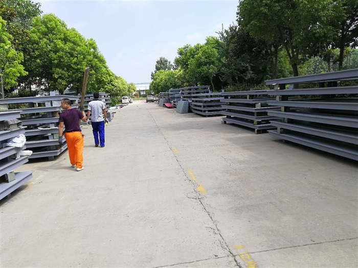 陜西仿古宣傳欄裝車發貨